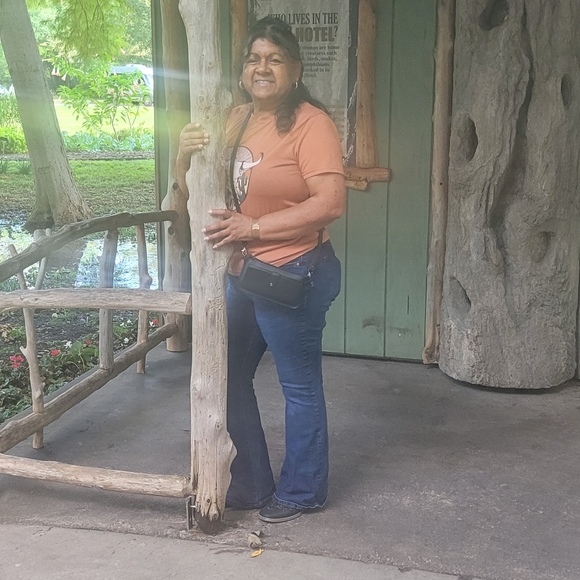 Meet your Posher, Rosa - Picture 1 of 1